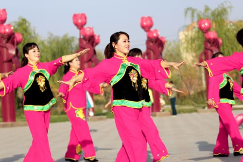 少數(shù)民族廣場(chǎng)舞大賽邀您來(lái)參與