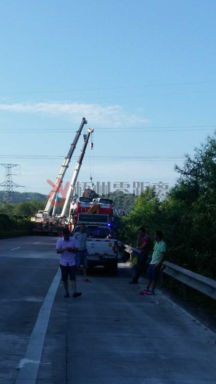 事故現場。網友“梧州通達農牧科技有限公司程瓊慶”攝